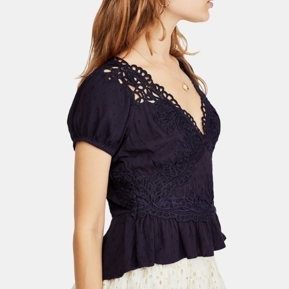 Free People Sweet Roses Lace Crochet Blouse. XS - Picture 4 of 8